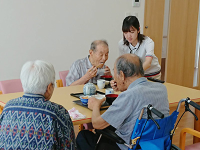 看護小規模多機能　通いサービス